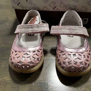NWT Twig Girls Karen Pink Leather Size EUR 20 Shoes